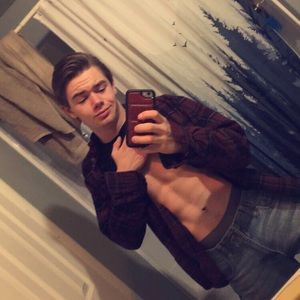 Meet your Posher, Skyler